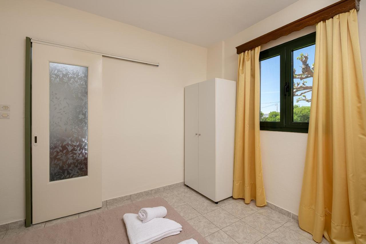 卡拉马基Petrakis Afrathias Garden House别墅 外观 照片